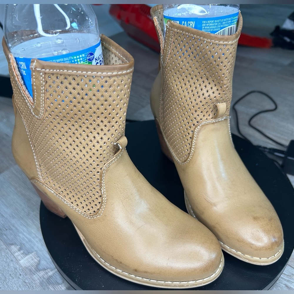 Prima Donna Womens Size 6 Ankle Boots